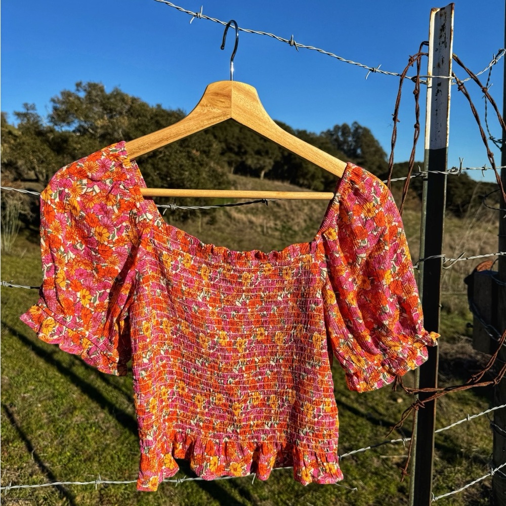 Elastic shirred floral crop top. Size medium
